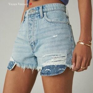 LUCKY BRAND CROCHET PEEK-A-BOO POCKET 'HIGH RISE MOM SHORTS' IN SUNBEAM